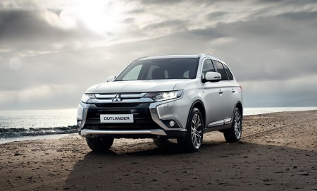 Llega el nuevo Mitsubishi Outlander 200 MPI con cambio CVT y tracción delantera
