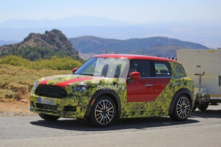 El MINI Countryman 2017 sigue perdiendo camuflaje de cara a su presentación