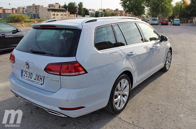 Volkswagen Golf Variant 2017 - posterior Volkswagen Golf Variant 2017 - posterior