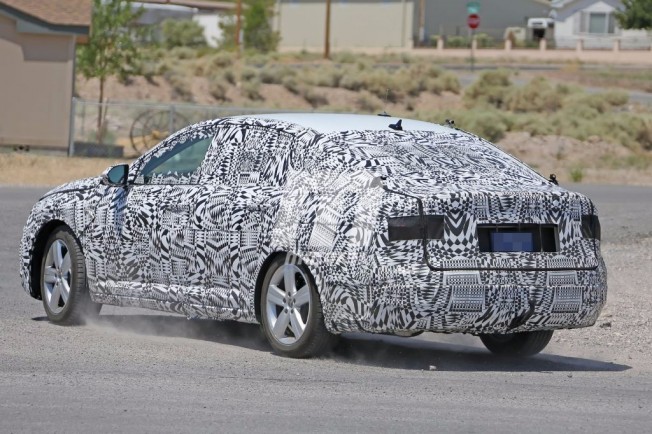 Volkswagen Jetta 2018 - foto espía posterior Volkswagen Jetta 2018 - foto espía posterior