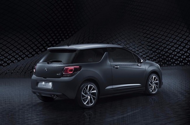 DS 3 Dark Side - posterior DS 3 Dark Side - posterior