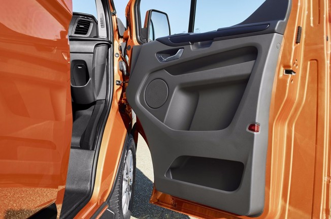 Ford Transit Custom 2018 - puerta Ford Transit Custom 2018 - puerta