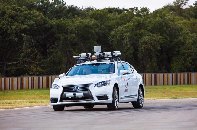 Prototipo de coche autónomo de Toyota Prototipo de coche autónomo de Toyota