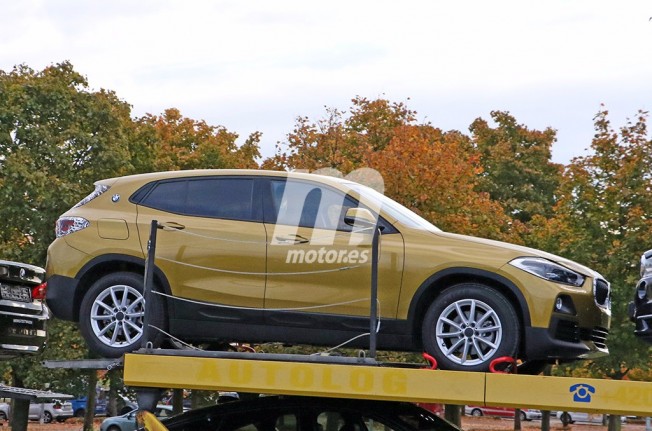 BMW X2 2018 - foto espía lateral BMW X2 2018 - foto espía lateral