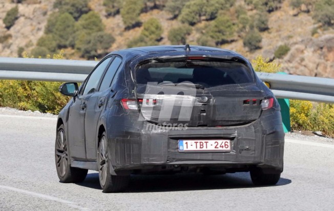 Toyota Auris 2018 - foto espía posterior Toyota Auris 2018 - foto espía posterior
