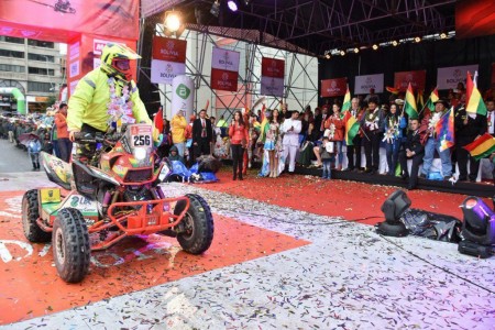 Dakar 2018, día de descanso: Bolivia se vuelca con el rally