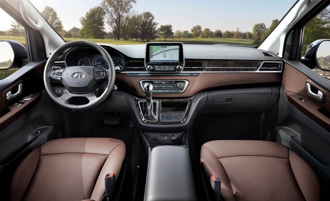 Hyundai Grand Starex 2018 - interior Hyundai Grand Starex 2018 - interior