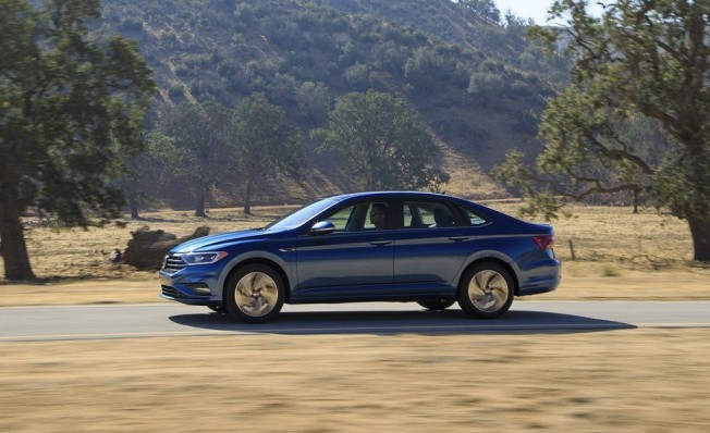 Volkswagen Jetta 2018 - lateral Volkswagen Jetta 2018 - lateral