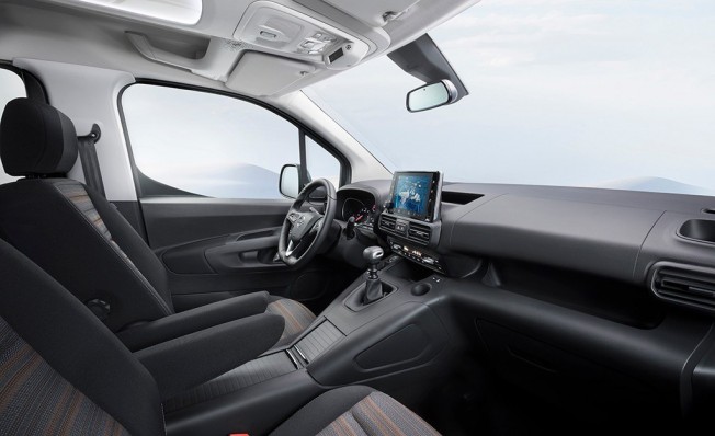 Opel Combo 2018 - interior Opel Combo 2018 - interior