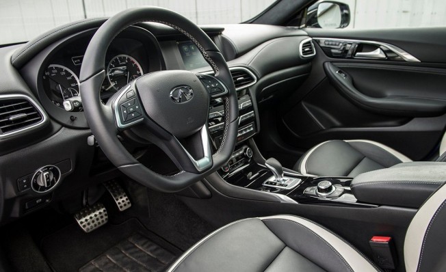 Infiniti QX30 2018 - interior Infiniti QX30 2018 - interior
