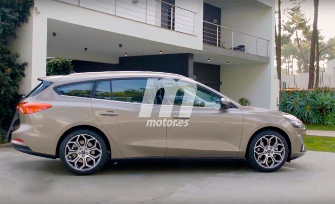 Ford Focus SportBreak 2018 - lateral Ford Focus SportBreak 2018 - lateral