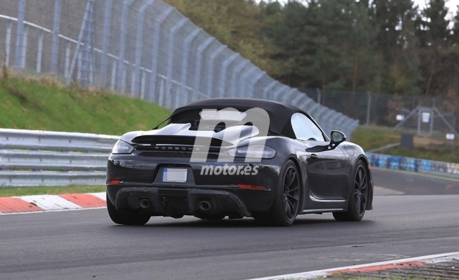 Porsche 718 Boxster Spyder - foto espía posterior Porsche 718 Boxster Spyder - foto espía posterior