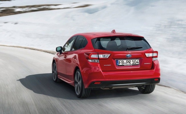 Subaru Impreza 2018 - posterior Subaru Impreza 2018 - posterior