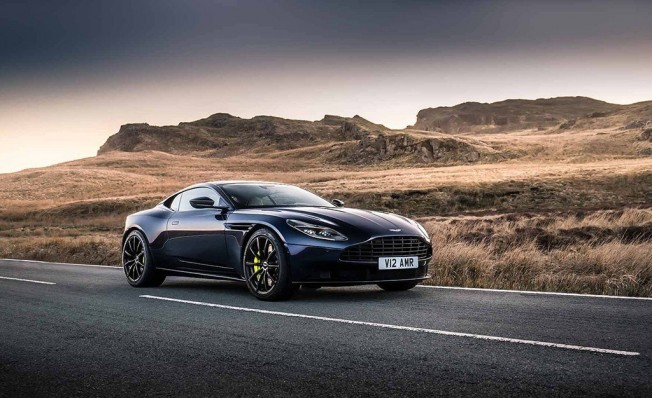 Aston Martin DB11 AMR Aston Martin DB11 AMR