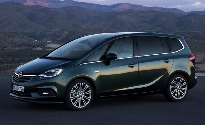 Opel Zafira - lateral Opel Zafira - lateral