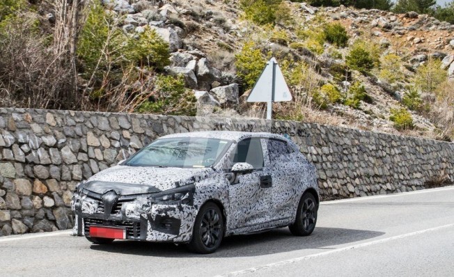 Renault Clio 2019 - foto espía Renault Clio 2019 - foto espía