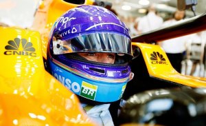 Alonso, cansado de esta F1: "Mañana esperamos lo de siempre, un tren de coches"