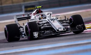 Charles Leclerc vuelve a dejar su sello con su primera Q3