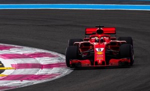 Ferrari espera superar en carrera a Mercedes arrancando con los ultrablandos