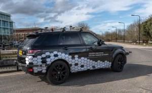 Jaguar Land Rover inicia las pruebas de comunicación entre coches y el entorno