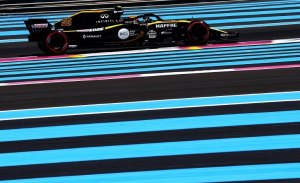 Sainz sorprende y se coloca séptimo: "No nos veíamos como equipo de Q3"