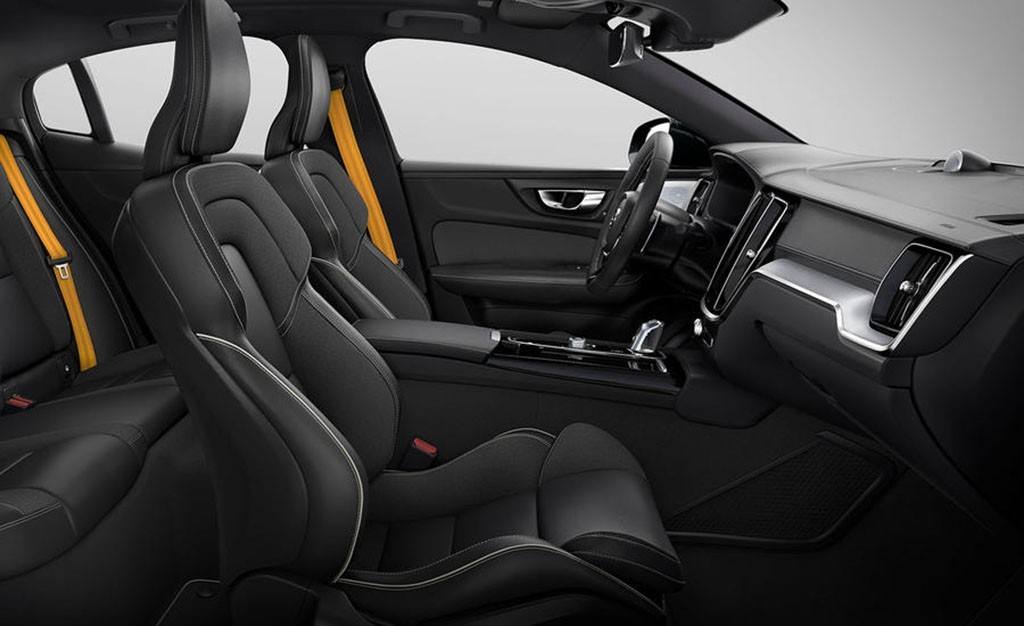 volvo-s60-2019-201847559_10.jpg