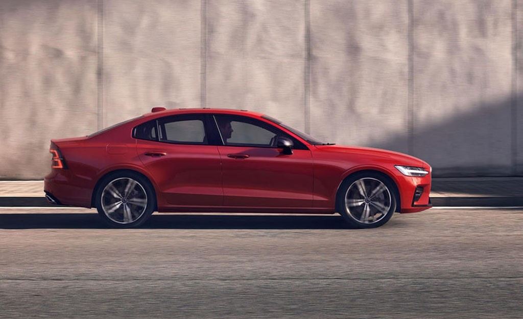 volvo-s60-2019-201847559_2.jpg