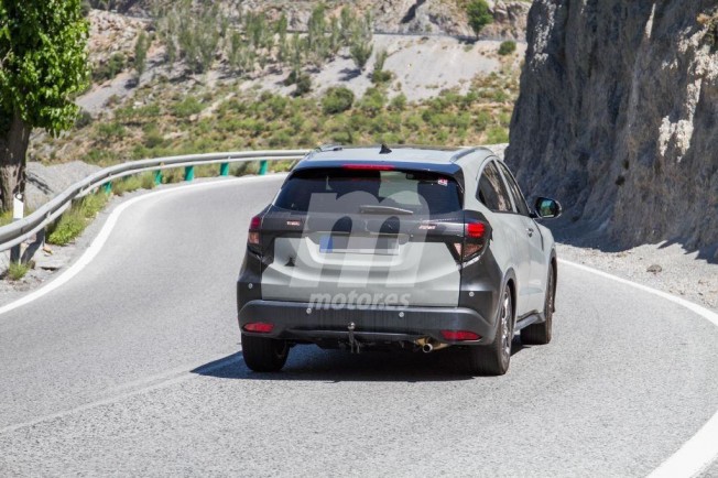 Honda HR-V 2019 - foto espía posterior Honda HR-V 2019 - foto espía posterior