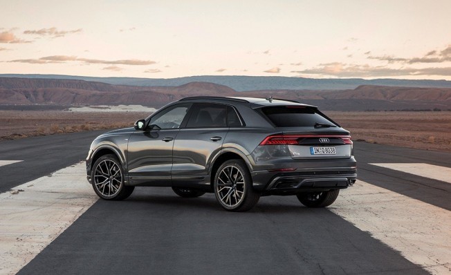Audi Q8 - posterior Audi Q8 - posterior
