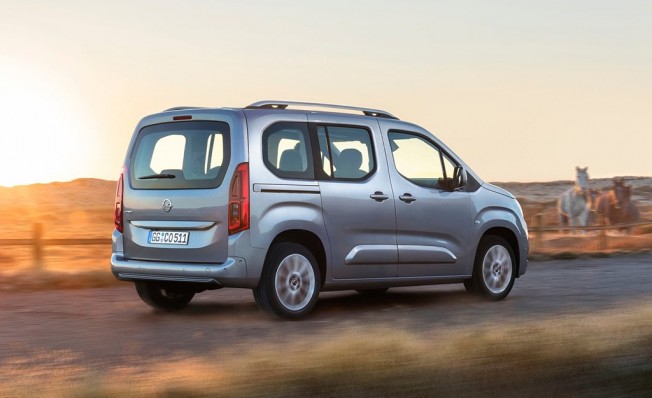 Opel Combo Life - posterior Opel Combo Life - posterior