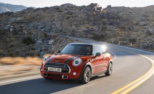 MINI introduce mejoras en los Hatch, 5 Puertas, Clubman y Countryman para 2019
