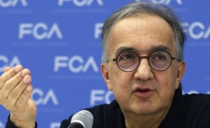 ¿Sucesor de Sergio Marchionne a la vista? Fiat y Ferrari comienzan a mover los hilos