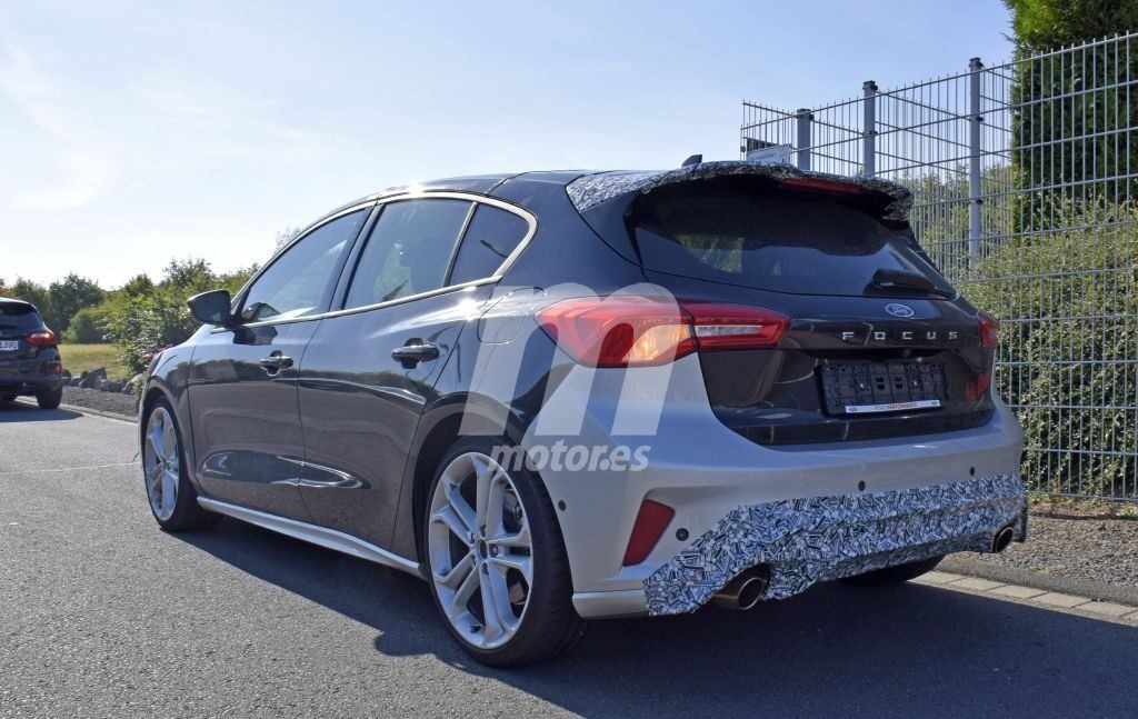 ford-focus-st-201849467_6.jpg