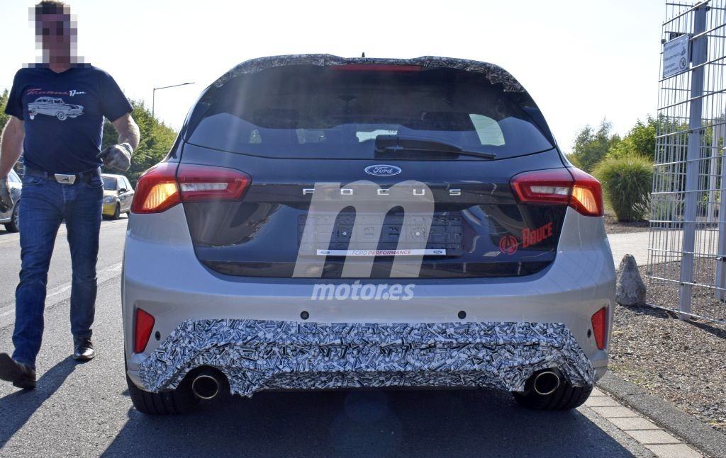 ford-focus-st-201849467_7.jpg