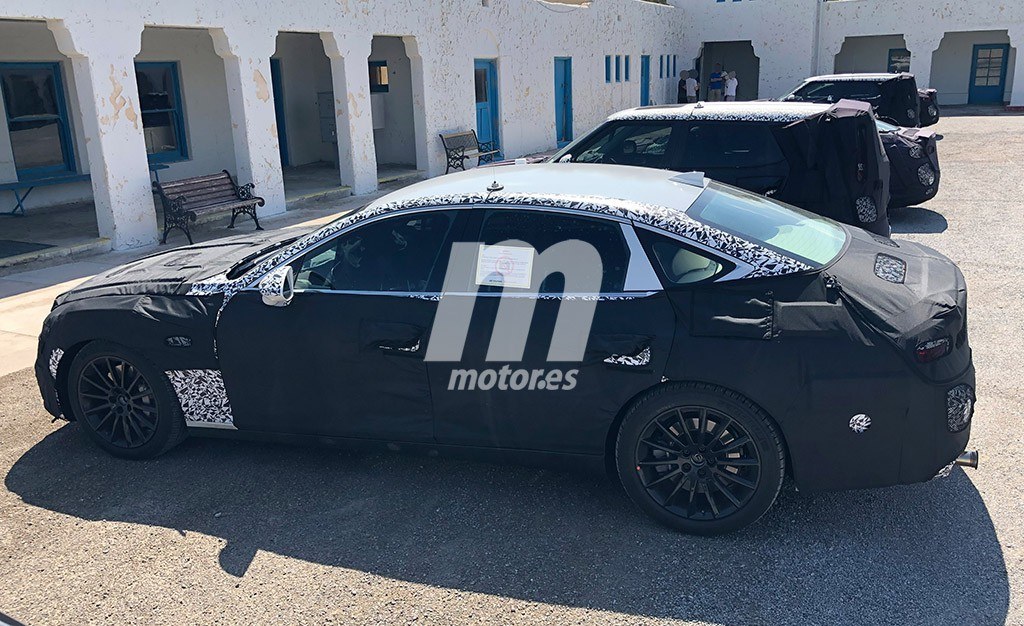 genesis-g80-2020-fotos-espia-201849358_7