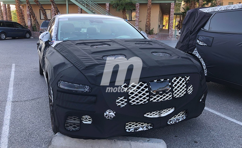 genesis-g80-2020-fotos-espia-201849358_8
