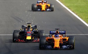 Horner: "La F1 necesita que McLaren rinda a alto nivel"