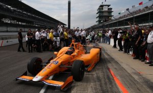 IndyCar afirma que trabaja con McLaren para que compita en 2019