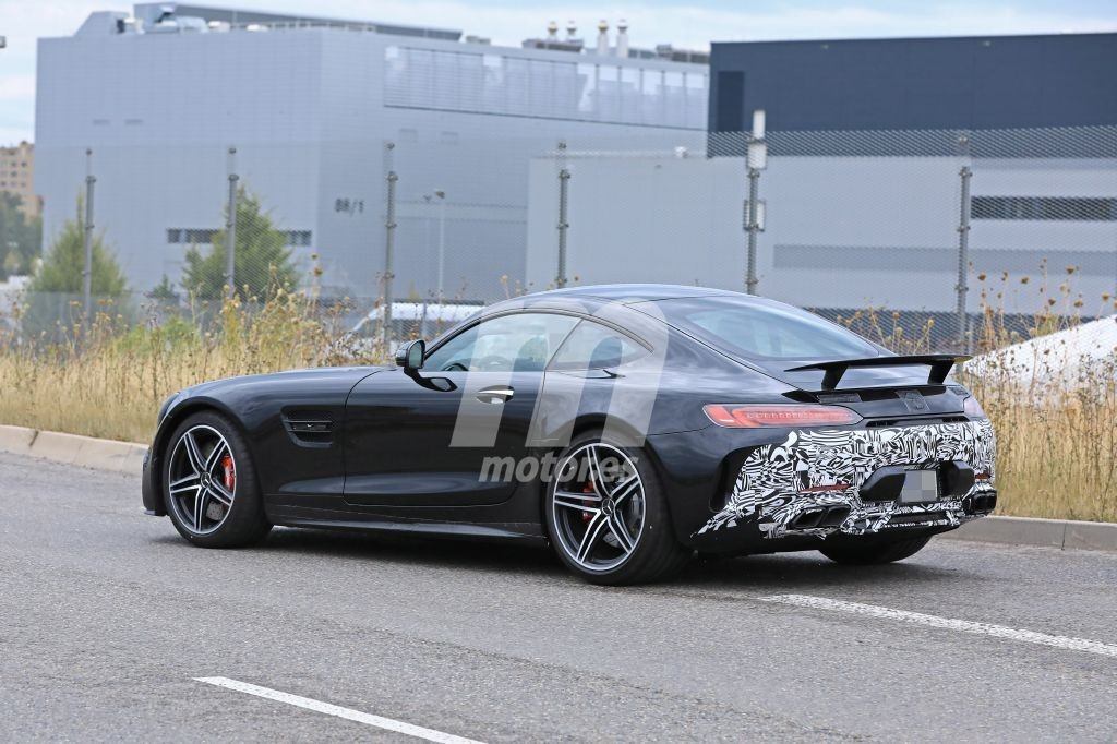 mercedes-amg-gt-facelift-201849180_10.jp