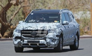 El nuevo Mercedes GLS nos deja ver parte de su interior en unas nuevas fotos espía