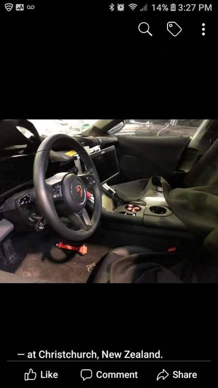 porsche-taycan-interior-201849516_3.jpg