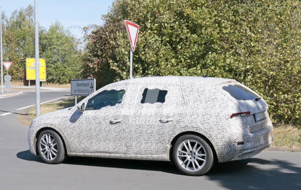el-nuevo-skoda-rapid-fotos-espia-2018500