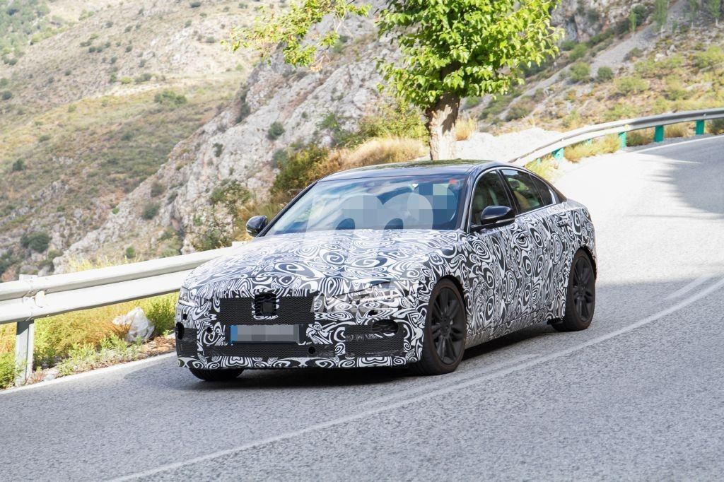 jaguar-xe-fotos-espia-lavado-de-cara-201