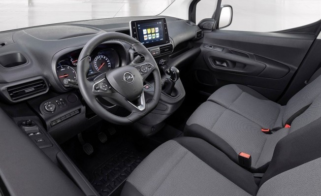 Opel Combo Cargo 2019 - interior Opel Combo Cargo 2019 - interior