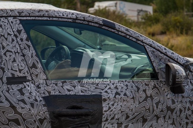 Renault Clio 2019 - foto espía interior Renault Clio 2019 - foto espía interior