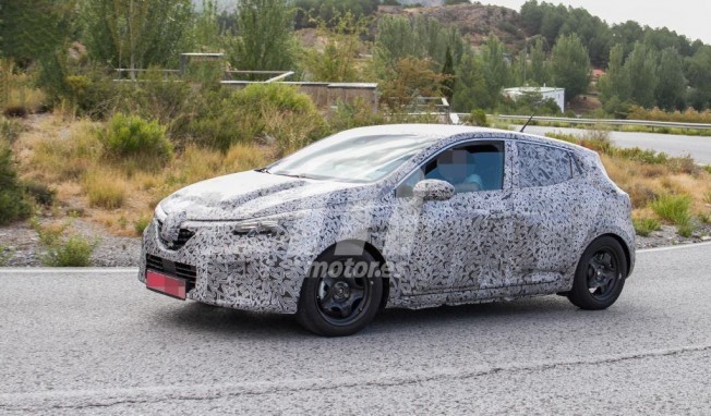 Renault Clio 2019 - foto espía Renault Clio 2019 - foto espía