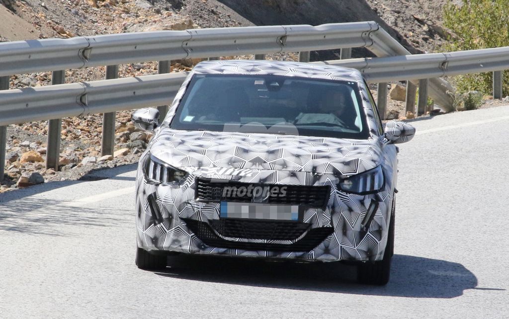 peugeot-208-2019-fotos-espia-201849857_1.jpg