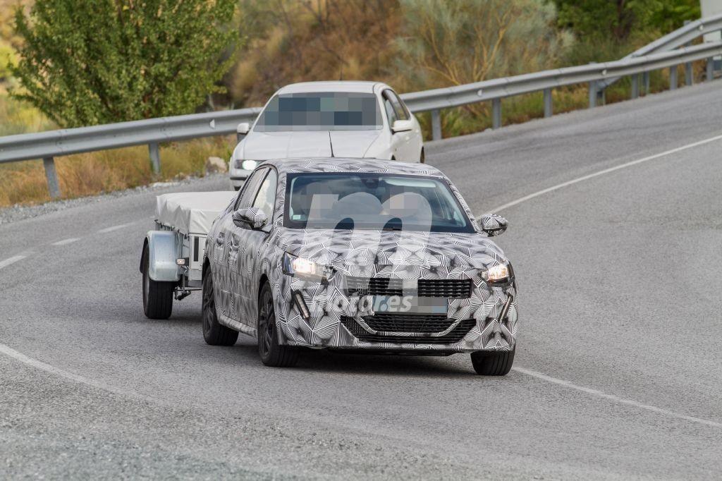 peugeot-208-fotos-espia-201850009_3.jpg