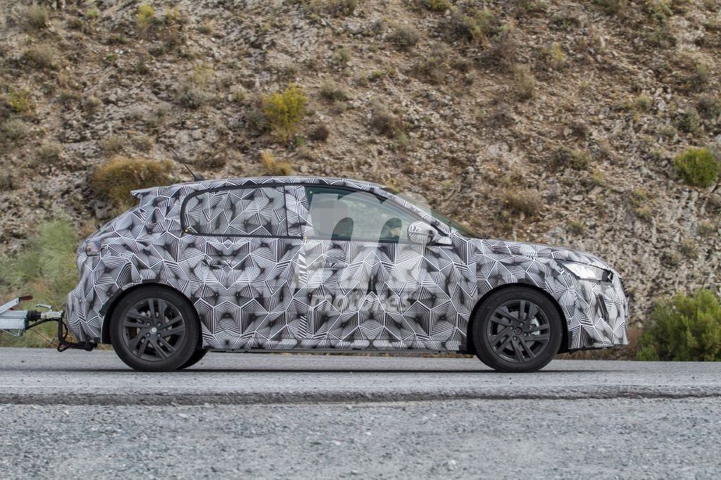 peugeot-208-fotos-espia-201850009_7.jpg