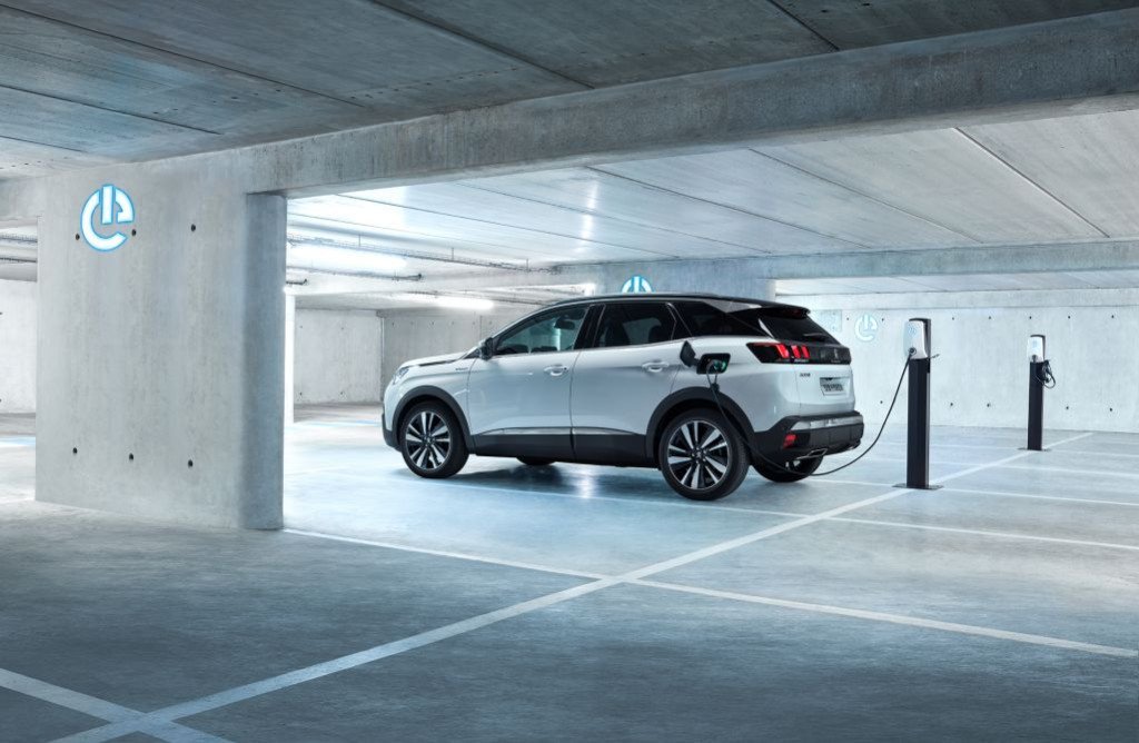 peugeot-3008-gt-hybrid4-oficial-20185038